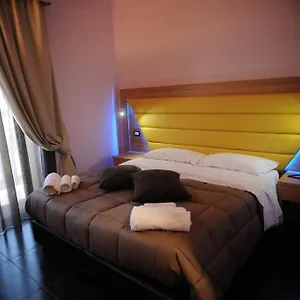 2* Alojamento de Acomodação e Pequeno-almoço Ostia Antica Suite B&B